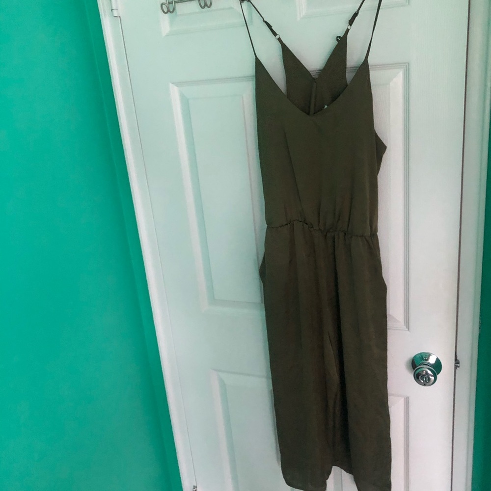 XHILARATION XS OLIVE SATIN CROPPED JUMPSUIT